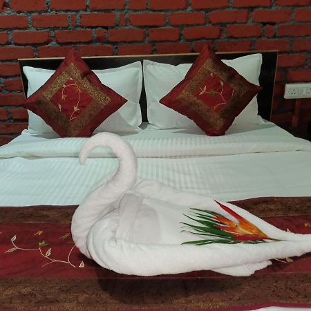 Tamboo Resort Vajreshwari Thane Eksteriør billede