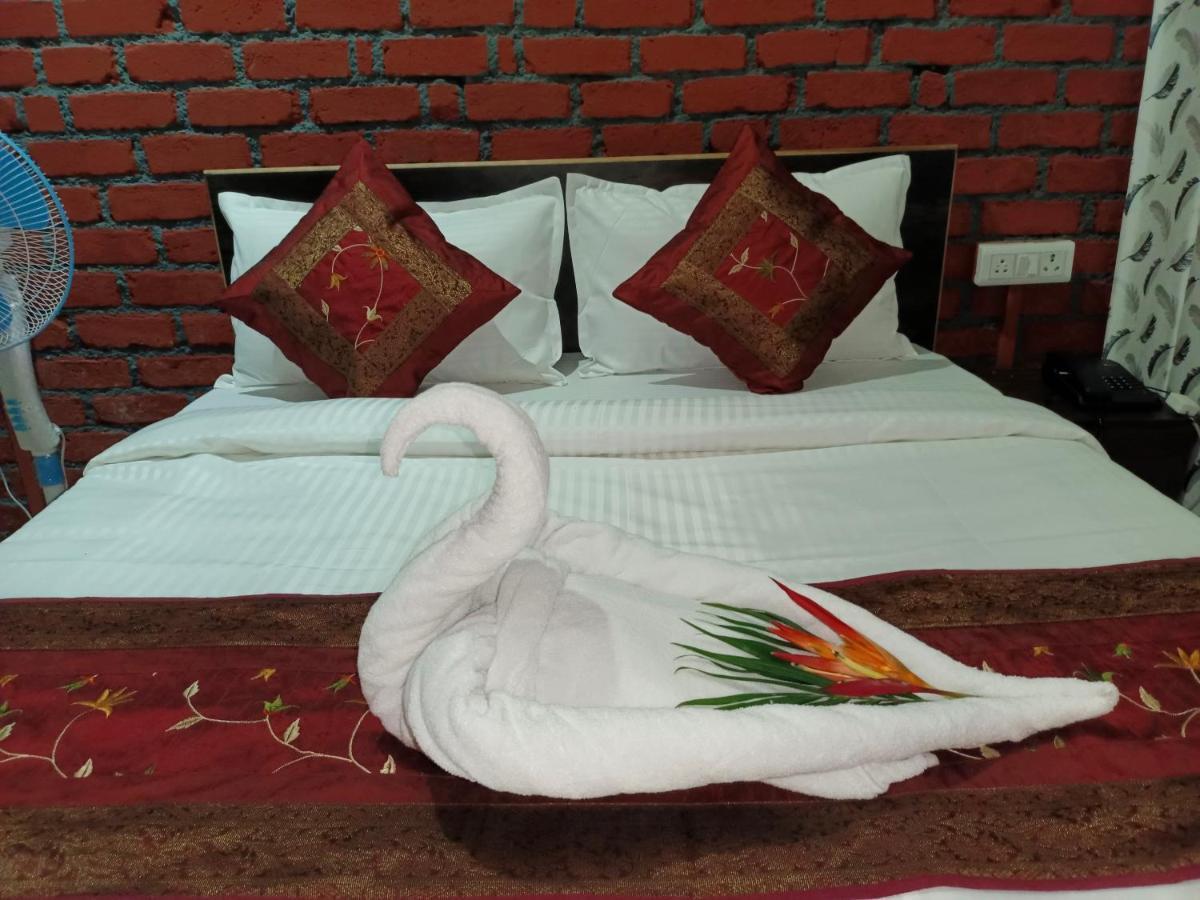 Tamboo Resort Vajreshwari Thane Eksteriør billede
